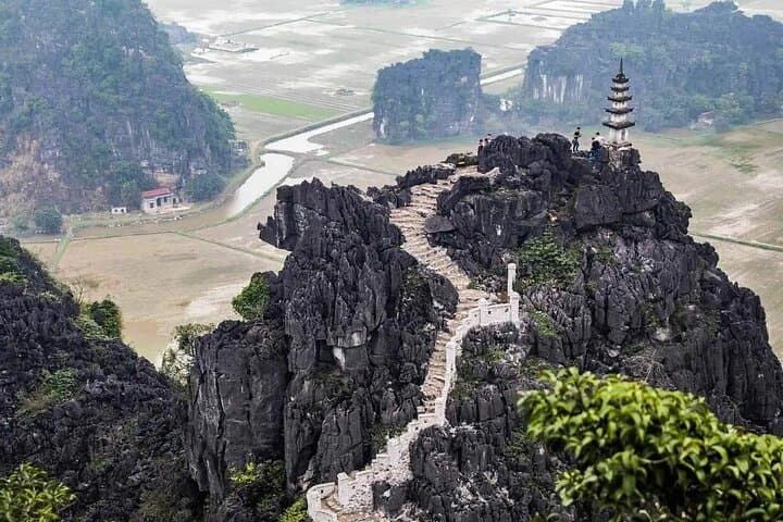 Ninh Binh Heritage Day Trip: Hoa Lu, Trang An & Mua Cave from Hanoi photo 6