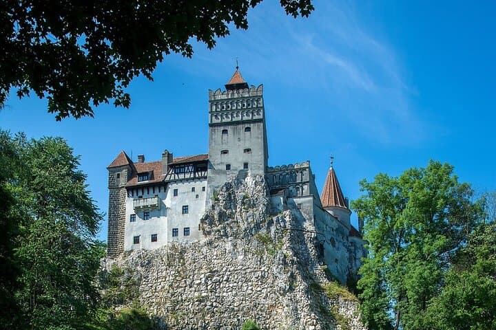 Transylvania Day Trip from Bucharest: Peleș, Bran & Brașov Premium Tour photo 5