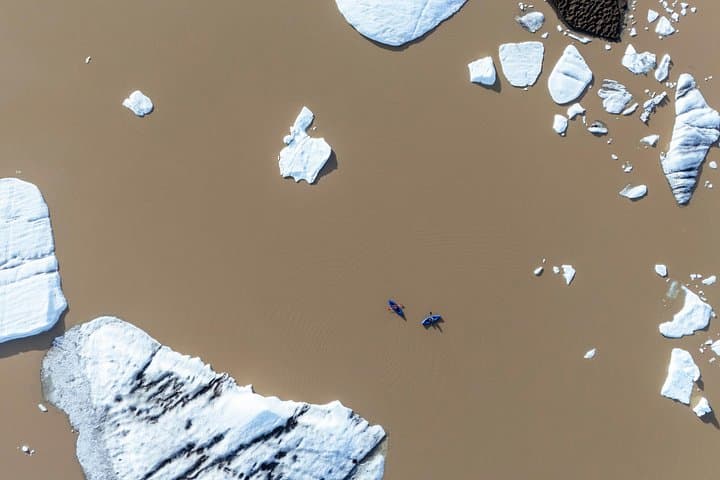 Heinabergslón Kayak and Hike: Packraft Iceberg Lake Adventure in Vatnajökull photo 3