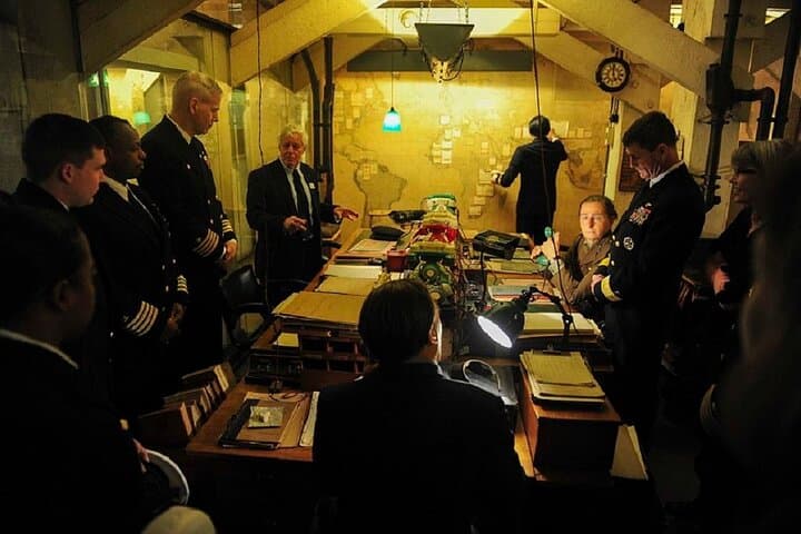 Churchill War Rooms & Westminster WW2 Walking Tour — London History Walk photo 3