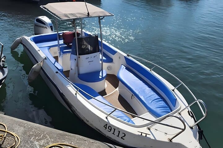 Private Jaffa Boat Rental from Tel Aviv — 1 or 2 Hour Mediterranean Cruise photo 1