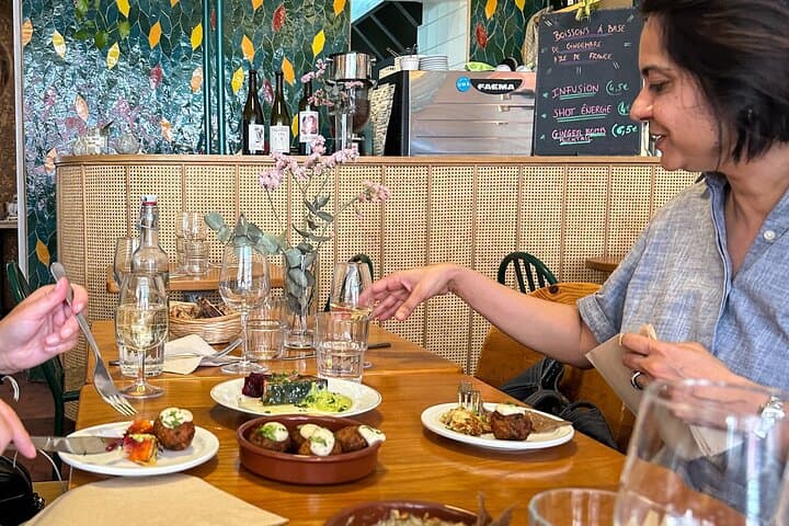 Canal Saint-Martin Food Walk: Brunch & Natural Wine Along Paris’s Historic Waterway photo 4