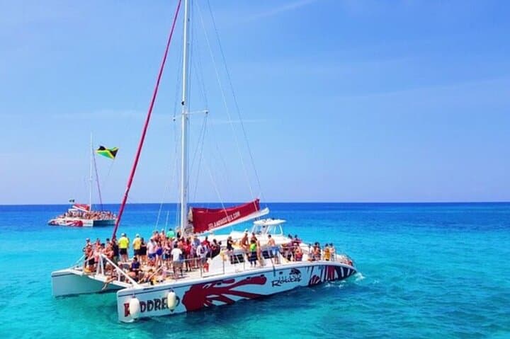 Montego Bay Catamaran Party Cruise: Sail, Snorkel & Open Bar