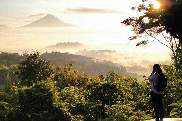 Sunrise Punthuk Setumbu, Borobudur & Merapi Kaliadem — Private Day Tour from Yogyakarta photo 2