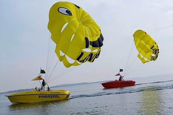Parasail Over Jeddah: Red Sea Parachute Experience from Al Bayada Island photo 2