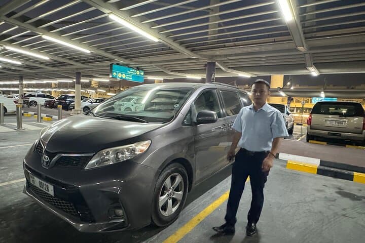 Dubai Airport DXB Private Pickup: Seamless Transfers To Dubai Hotels photo 2