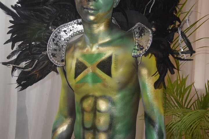 Painted in Paradise: Group Bodypainted Makeover Experience in Jamaica photo 5