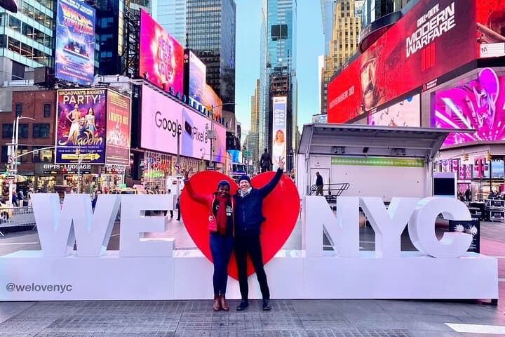 Morning Walking Tour of Times Square: 1-Hour NYC Broadway & Landmarks