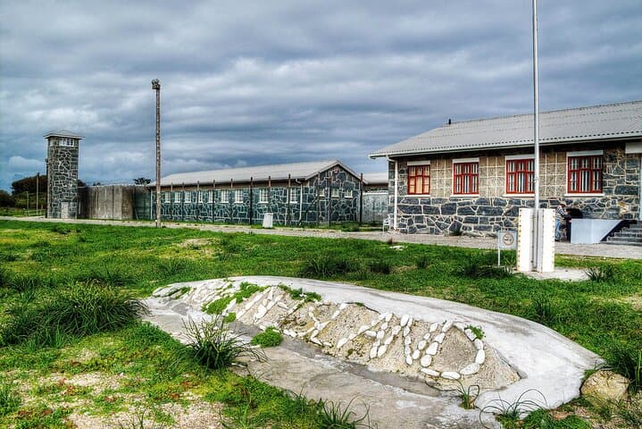 Robben Island and Table Mountain: Cape Town Ferry, Cable Car & Guided Tour photo 5