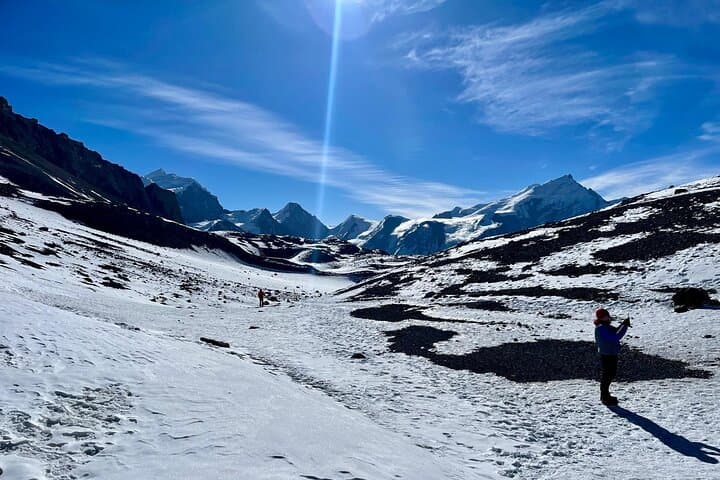 Annapurna Circuit Trek with Tilicho Lake — 16-Day High-Altitude Himalayan Journey photo 3