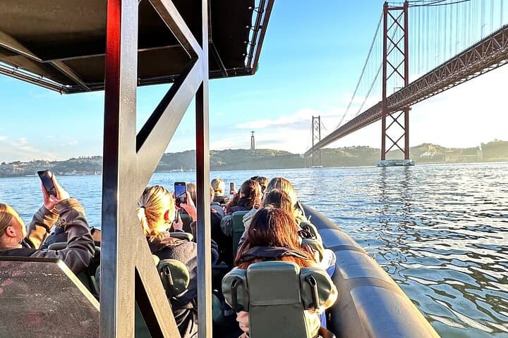 Fastboat Lisbon: 90-Minute Speedboat Tour on the Tagus from Praça do Comércio to Belém photo 3
