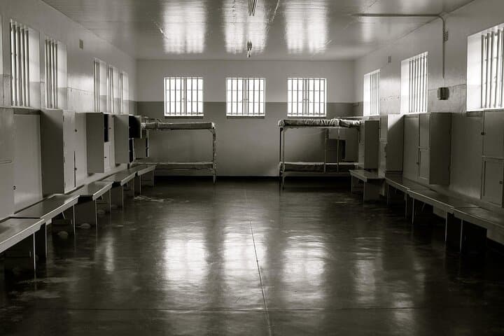 Robben Island and Table Mountain Tour — Cape Town History, Cable Car Views & Practical Tips photo 2