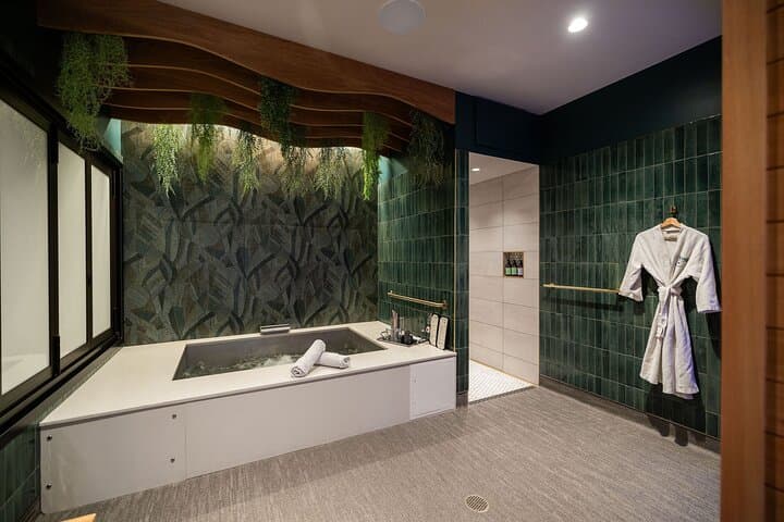 Denver South Beer Spa: Private Beer-Infused Hot Tub and Infrared Sauna photo 2