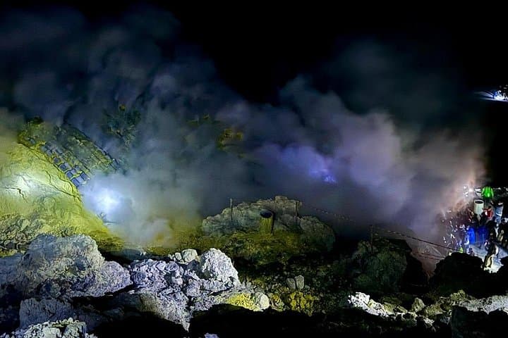 Bromo and Ijen 2-Day Volcano Sunrise Tour from Malang or Surabaya photo 4