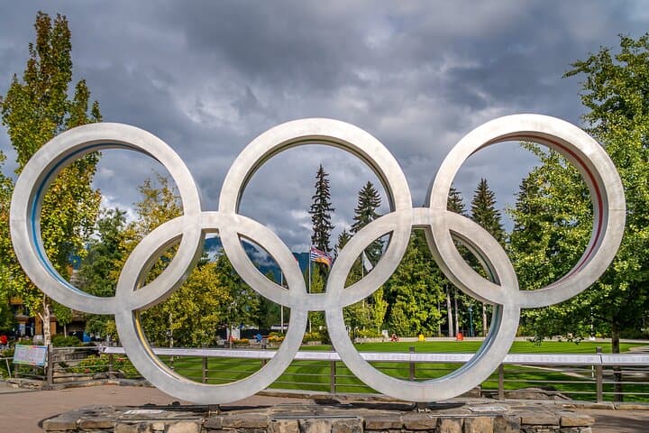 Sea-to-Sky Day Trip: Whistler with Shannon & Brandywine Falls from Vancouver