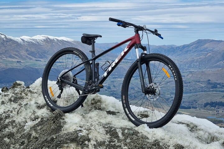 Lake Wakatipu Bike Hire: Easy-to-Epic Rides from Queenstown