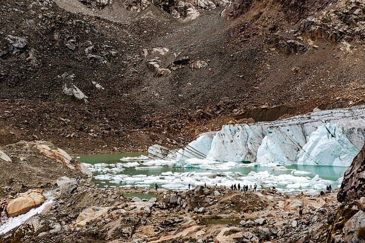 Lake Rocotuyoc High-Altitude Hike in Huascarán National Park photo 4