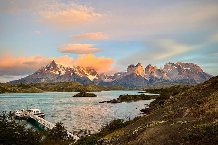 Private Full-Day Torres del Paine: Pehoe, Salto Grande & Iconic Towers photo 4