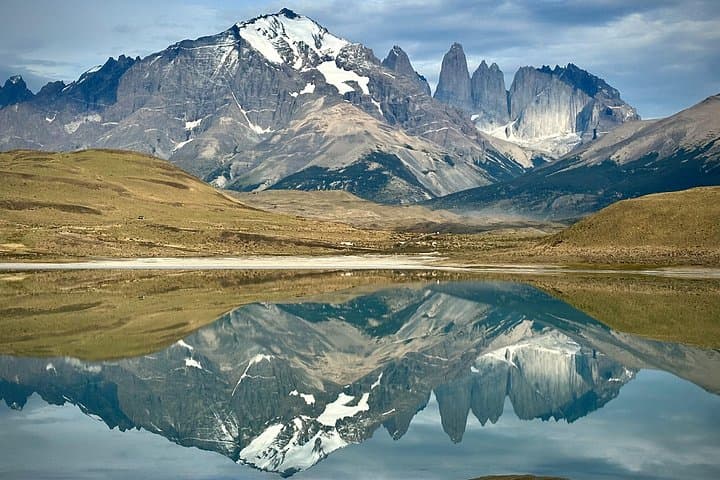 Private Full-Day Torres del Paine: Pehoe, Salto Grande & Iconic Towers photo 3