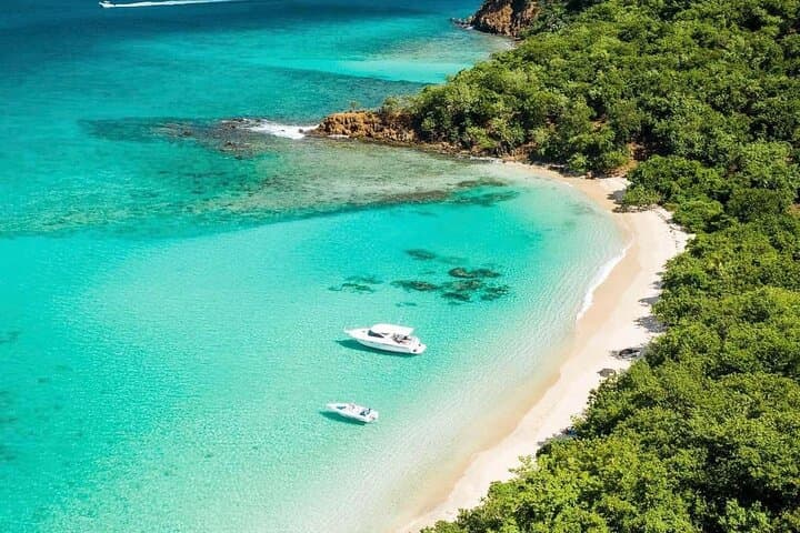 Full-Day Private Boat Tour to Culebra — Snorkel Flamenco & Culebrita photo 4