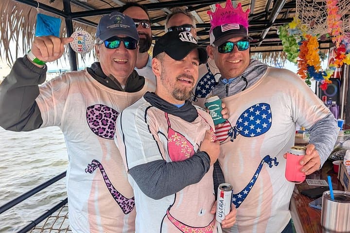 Fort Myers Beach Sandbar Cruise: 3-Hour Tiki Pub Getaway photo 5