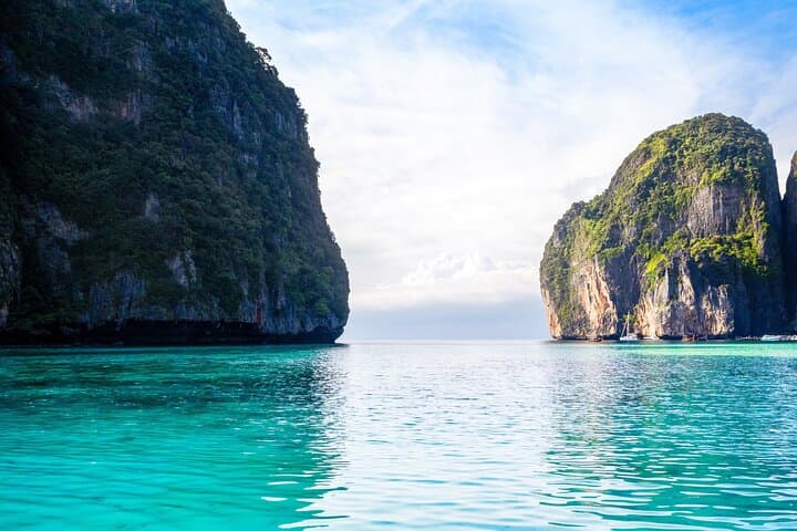 Phi Phi Islands Speedboat Tour with Snorkeling & Buffet Lunch from Ao Nang photo 2