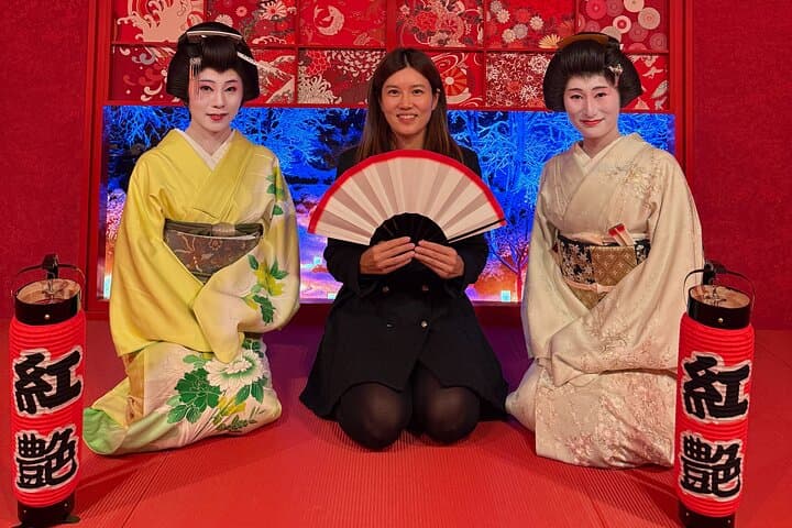 Tokyo Private 6-Hour Walking Tour with Geisha Performance and Kaiseki Dinner photo 3