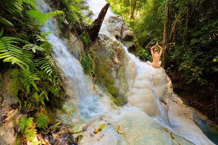 Chiang Mai Sticky Waterfall Songthaew Trip: Bua Thong Waterfall & Local Market Stop