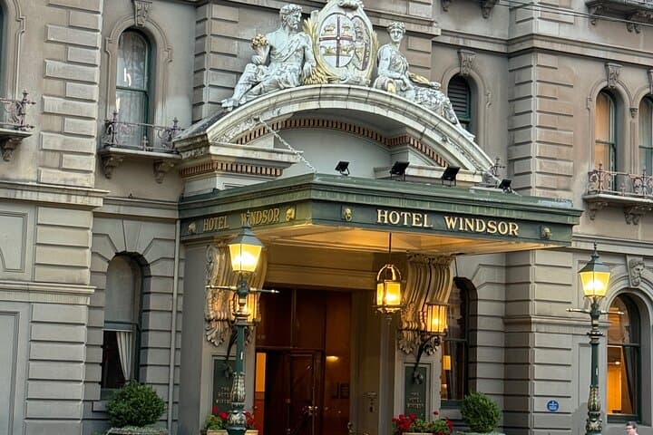 Melbourne Private Tour: CBD Walk & Brighton Beach Boxes Day Trip photo 2