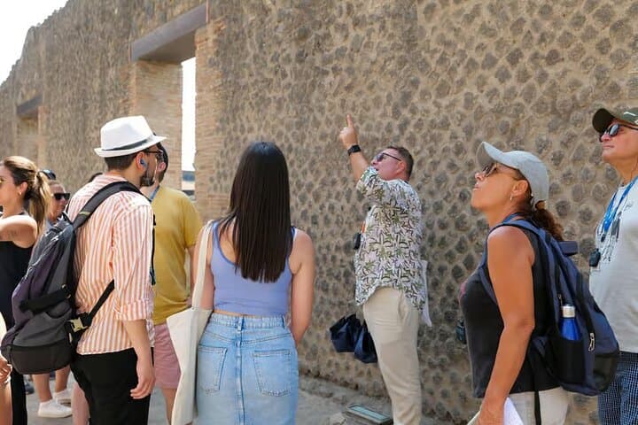 Pompeii Walking Tour: Real History of the Ruins photo 4