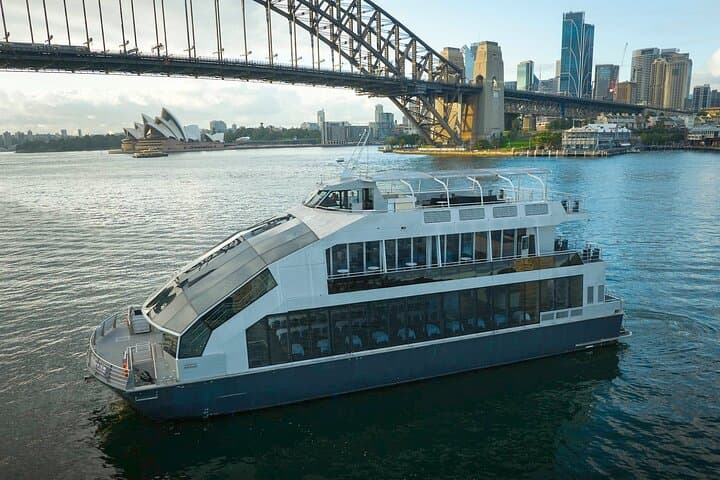 Sydney Harbour Glass Boat Lunch Cruise — Opera House & Harbour Bridge Buffet photo 2