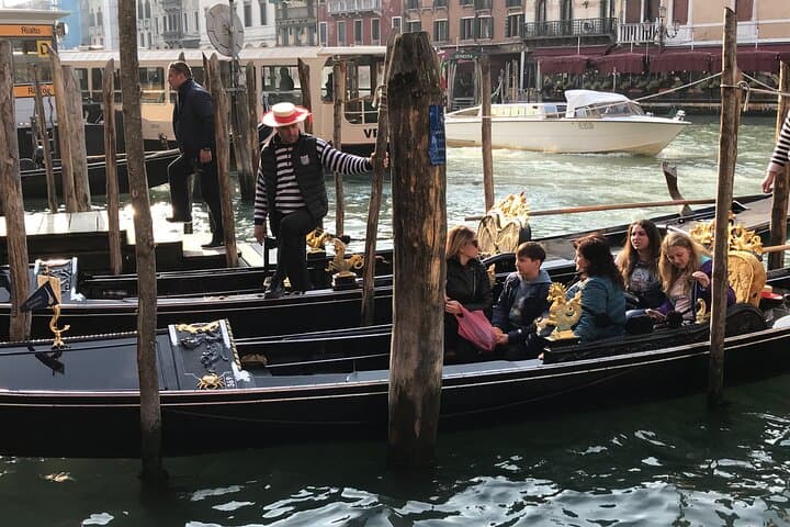 Venice by Night: Full-Day Lake Garda Tour with Giudecca Sunset Boat photo 3