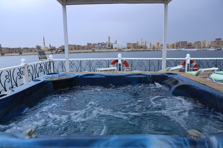 Sekhmet Dahabiya: Luxury 5-Day Dahabiya Cruise from Luxor to Aswan photo 4