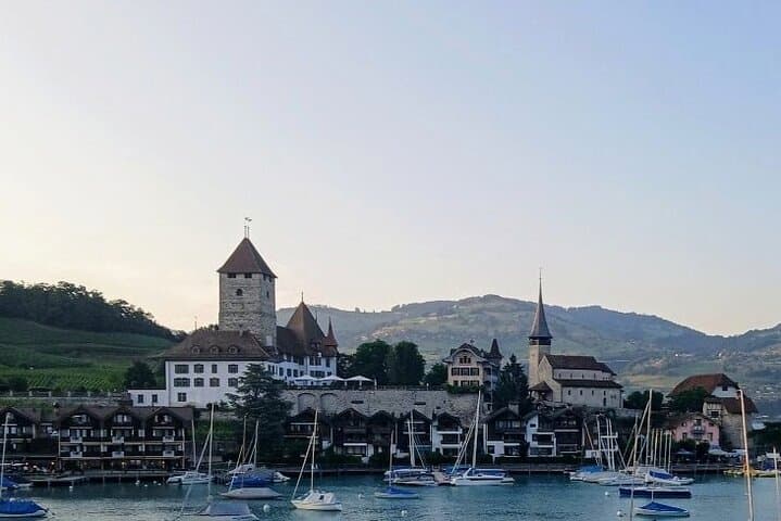 Spiez Walking Tour: Castle, Forest and Lake Thun Shoreline (80 minutes) photo 2