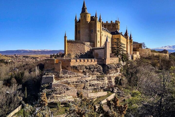 Segovia & Avila: Two-Day Private Tour with Hot Air Balloon from Madrid photo 3