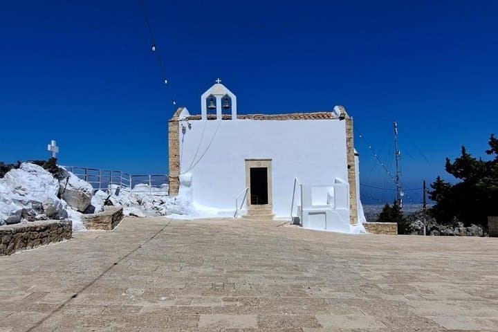 Jeep to Mount Juktas: Off-Road Wine & Olive Tasting near Heraklion photo 3