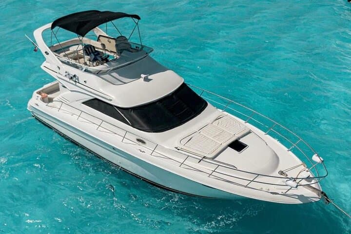 Private Yacht to Isla Mujeres from Cancun — Blanquizal, Punta Sur & North Beach photo 1
