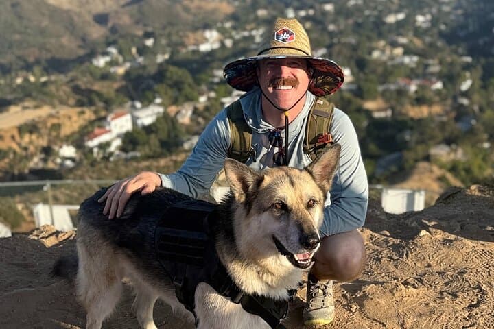 Hollywood Sign Express: 75-Minute Comedy Hike with Dogs in Griffith Park photo 2