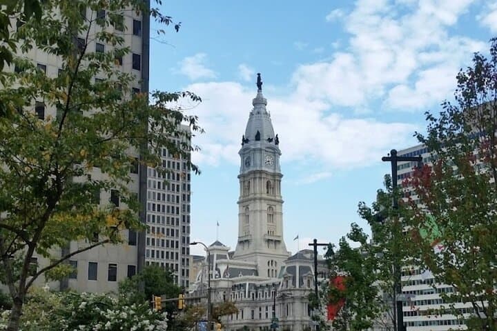 Nibble Food Tour: A Chef-Led Walk Through Philly’s Best Bites