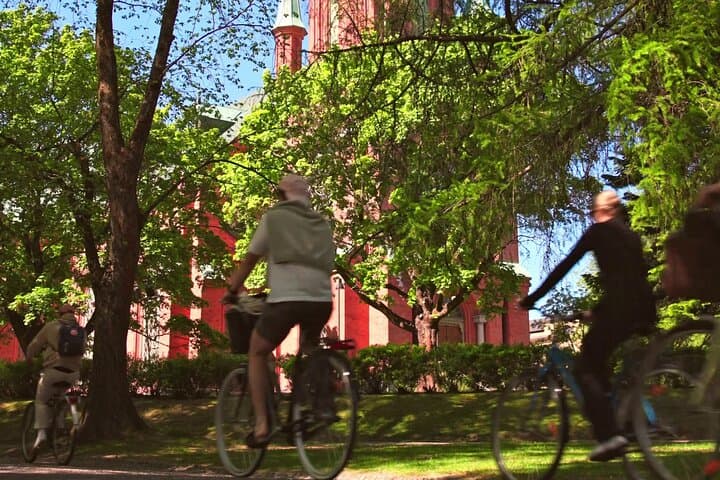 Tampere Scenic Bike Tour: Lakeside Rides, Pispala Views & Traditional Sauna photo 6