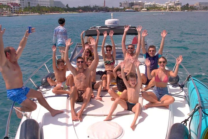 Private Yacht from Cancun to Playa Norte: Snorkel Reefs & Isla Mujeres photo 3