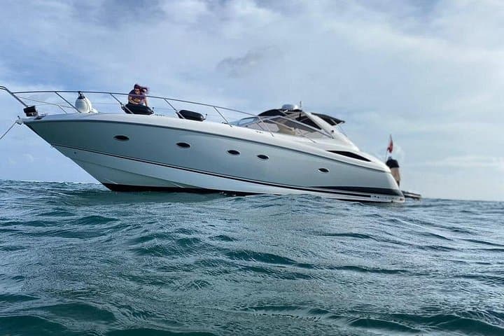 Private Yacht from Cancun to Playa Norte: Snorkel Reefs & Isla Mujeres photo 4