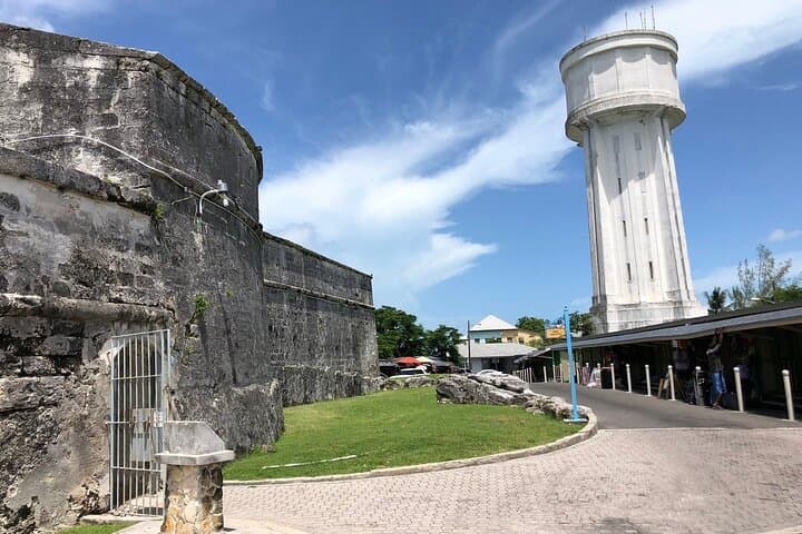 A Taste of the Island: Nassau Food & Heritage Walking Tour photo 6