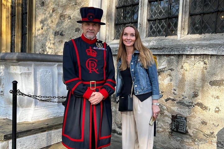 Private Tower of London Guided Tour — Crown Jewels, Beefeaters & Ravens photo 2