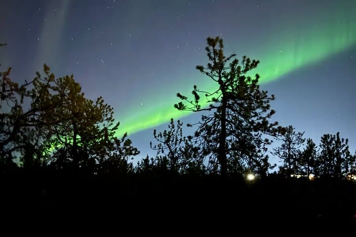 Chase the Northern Lights: Yellowknife Aurora Hunting Tour photo 2