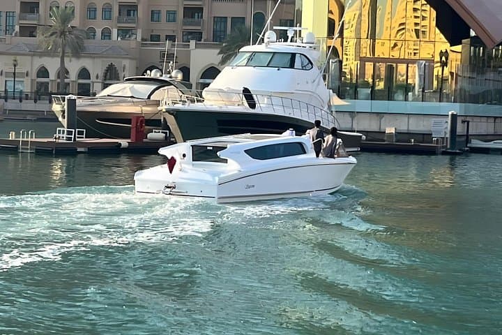 Private Electric Boat Cruise at The Pearl Qatar with Air Conditioning photo 3
