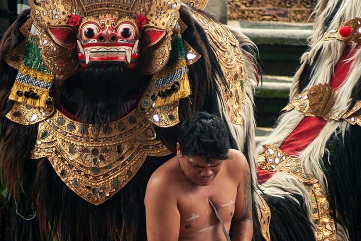 Bali Arts, Waterfalls & Monkey Forest Private Tour — Ubud Cultural & Nature Day Trip photo 1