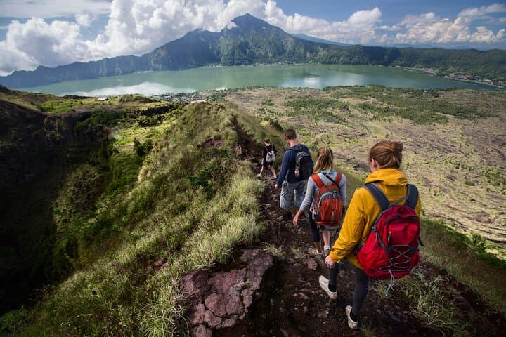 Mount Batur Sunrise Trek: Volcano Breakfast & Crater-Top Views photo 4
