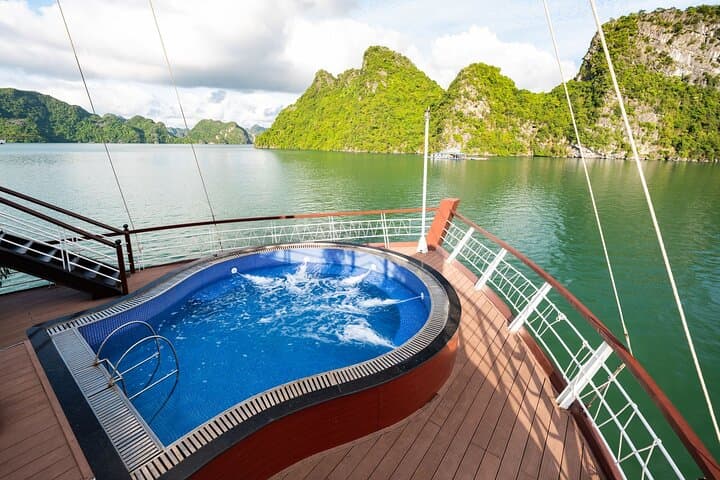 Lan Ha and Halong Bay 2-Day 5-Star Cruise with Private Balcony & Kayaking photo 4