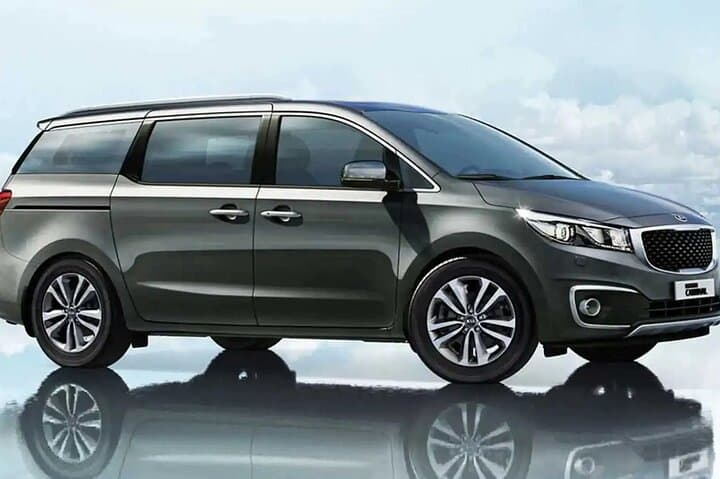 Dubai Smooth Arrival: Private Airport Transfer from DXB to Your Hotel